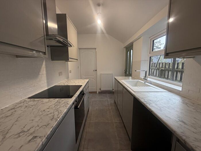 3 Bedroom House To Rent In Langwith Road, Shirebrook, NG20