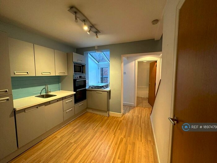2 Bedroom Terraced House To Rent In Davenfield Grove, Manchester, M20