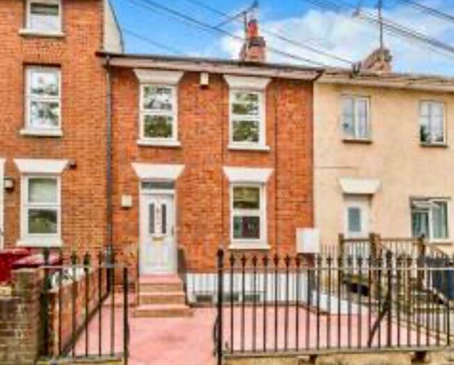 1 Bedroom Flat To Rent In Howard Street, Reading, RG1