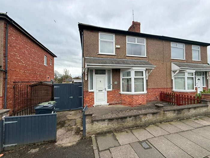 3 Bedroom Semi Detached House For Sale In Willow Road, Darlington, DL3