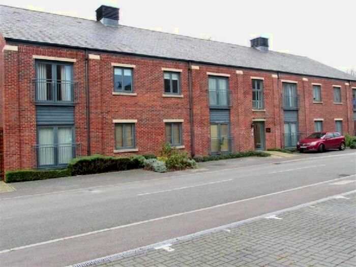 2 Bedroom Flat To Rent In Searle Drive, Gosport PO12