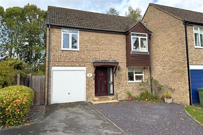 3 Bedroom Semi-Detached House For Sale In Garden Close, Hook, Hampshire, RG27