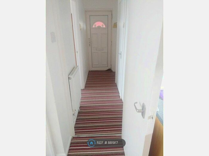 1 Bedroom Flat To Rent In Celandine Drive, London, RM13