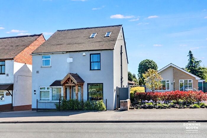 3 Bedroom Semi-Detached House For Sale In Lichfield Road, Sandhills, Walsall, WS9