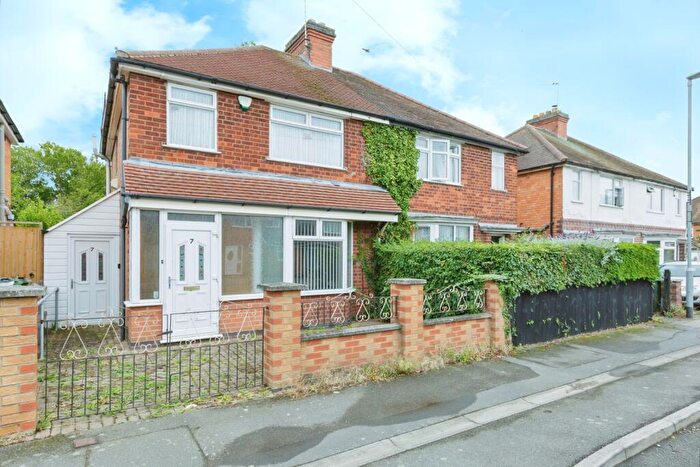 2 Bedroom Semi-Detached House For Sale In Oakleigh Avenue, Glen Parva, Leicester, Leicestershire, LE2