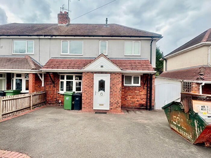 3 Bedroom Semi-Detached House To Rent In Blewitt Street, Brierley Hill, DY5