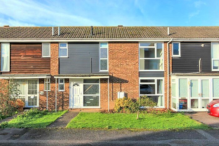 3 Bedroom Terraced House To Rent In Farm Crescent, Sittingbourne, Kent, ME10