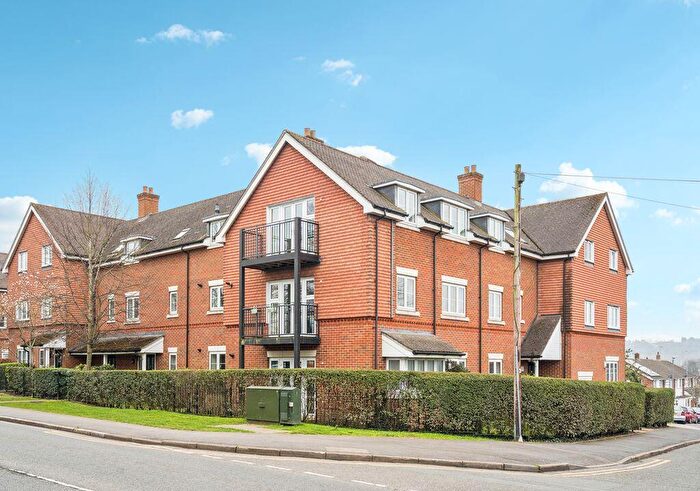 1 Bedroom Flat For Sale In Findlay Mews, Marlow, SL7