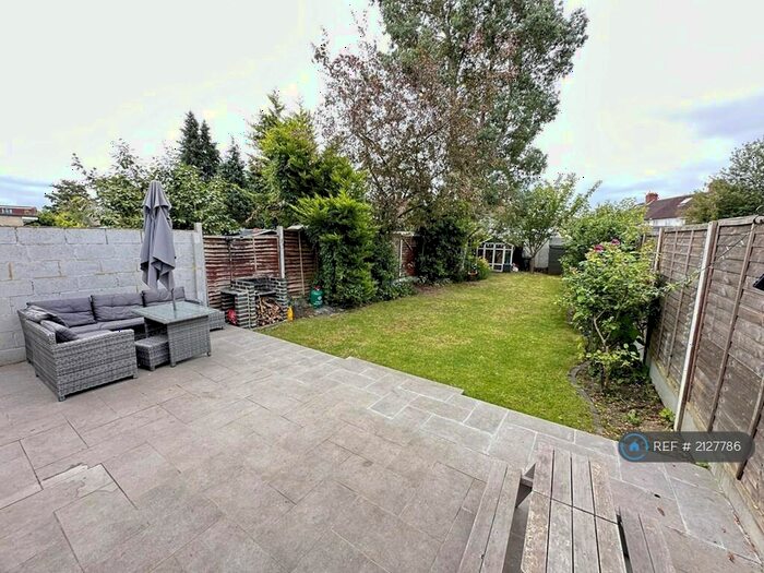 3 Bedroom Terraced House To Rent In Muybridge Road, New Malden, KT3