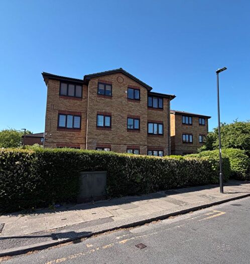 1 Bedroom Flat To Rent In Nathan Court, London, London, N9