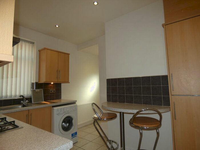 2 Bedroom Flat To Rent In Guelder Road, High Heaton, Newcastle Upon Tyne, NE7