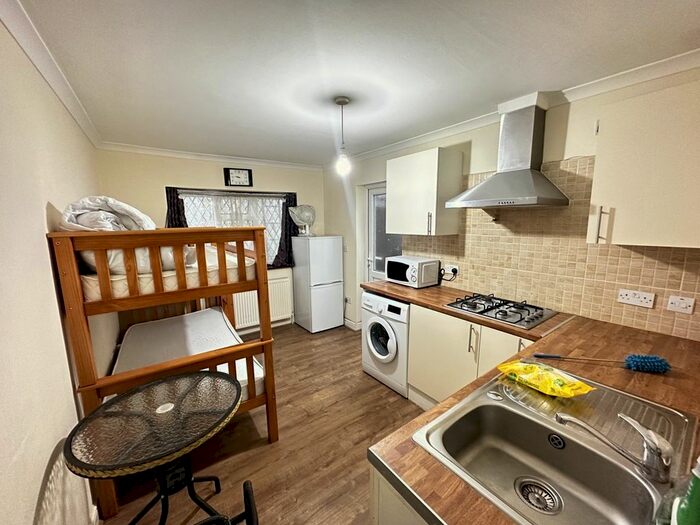 1 Bedroom Studio To Rent In Minterne Avenue, Southall, Middlesex, UB2