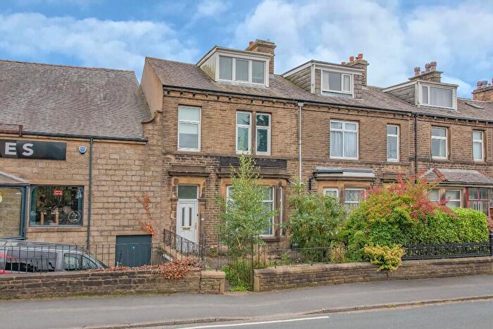 5 Bedroom Terraced House For Sale In Station Road, Cross Hills, BD20