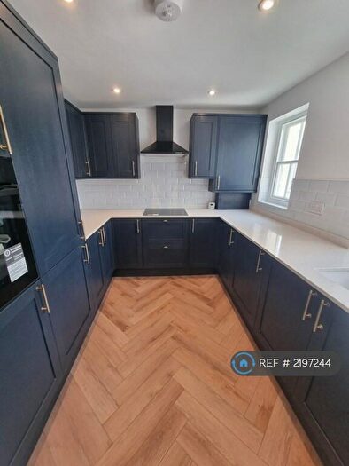 2 Bedroom Flat To Rent In Stone House, Broadstairs, CT10