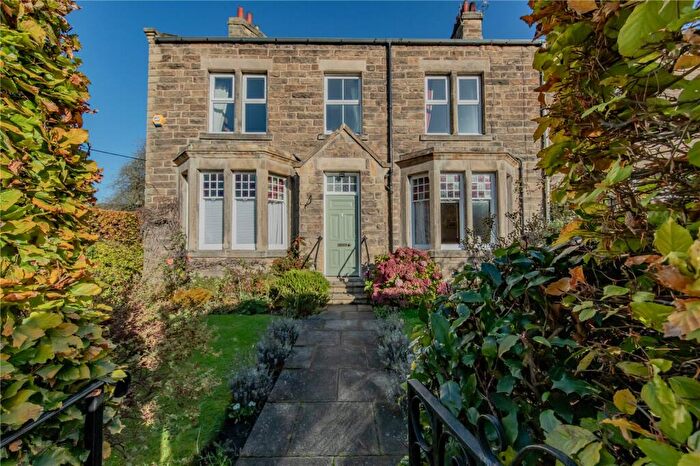 4 Bedroom End Of Terrace House For Sale In Greencroft Avenue, Corbridge, Northumberland, NE45