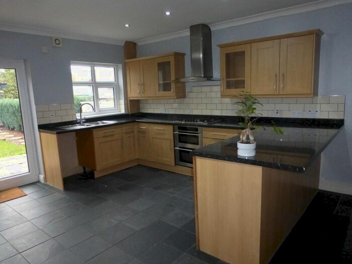 4 Bedroom Terraced House To Rent In Albany Street, Mountain Ash, CF45