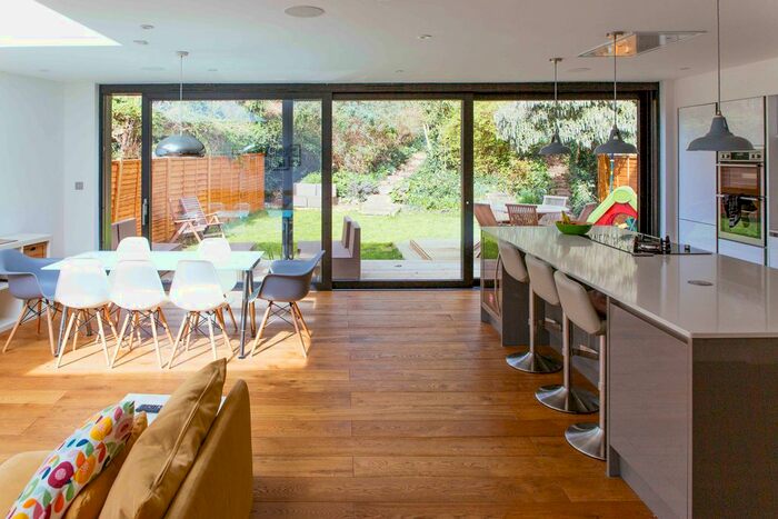 5 Bedroom Semi-Detached House To Rent In Anerley Park, London, SE20