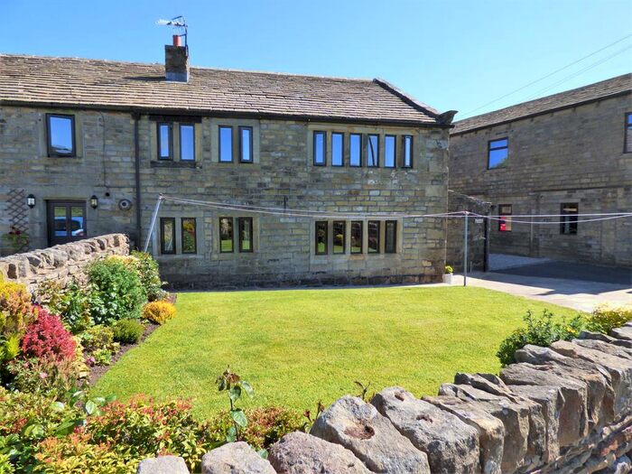 3 Bedroom End Of Terrace House For Sale In Swallow House, High Hob Cote Farm, Oakworth, BD22