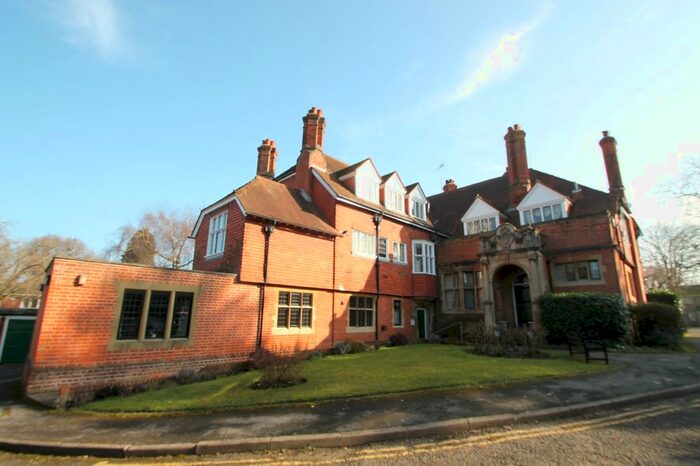 1 Bedroom Flat To Rent In Clare Court, Clare Avenue, Wokingham, RG40