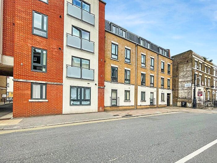 1 Bedroom Duplex To Rent In High Street, Rochester, ME1