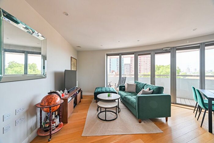1 Bedroom Flat To Rent In Barking Road, Canning Town, London, E16