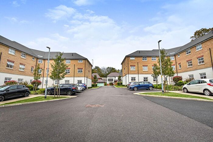 2 Bedroom Flat For Sale In Baytree Court, Prestwich, M25