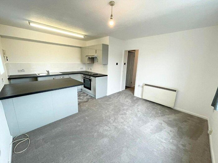 1 Bedroom Semi-Detached House To Rent In Colbourne Street, Swindon, SN1