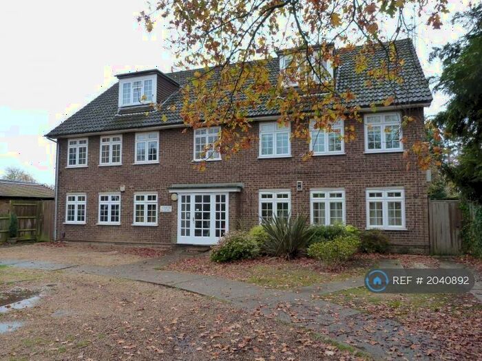 2 Bedroom Flat To Rent In Lavender Hill, Enfield, EN2