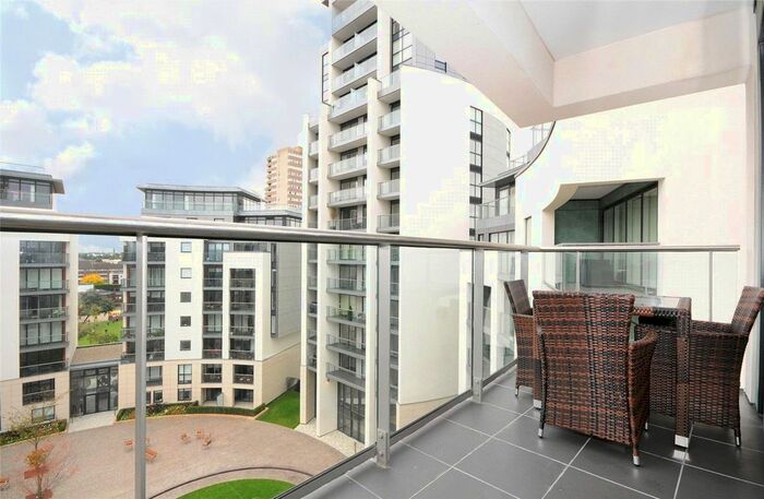 2 Bedroom Flat To Rent In Francis House, Pump House Crescent, Brentford, Middlesex, TW8