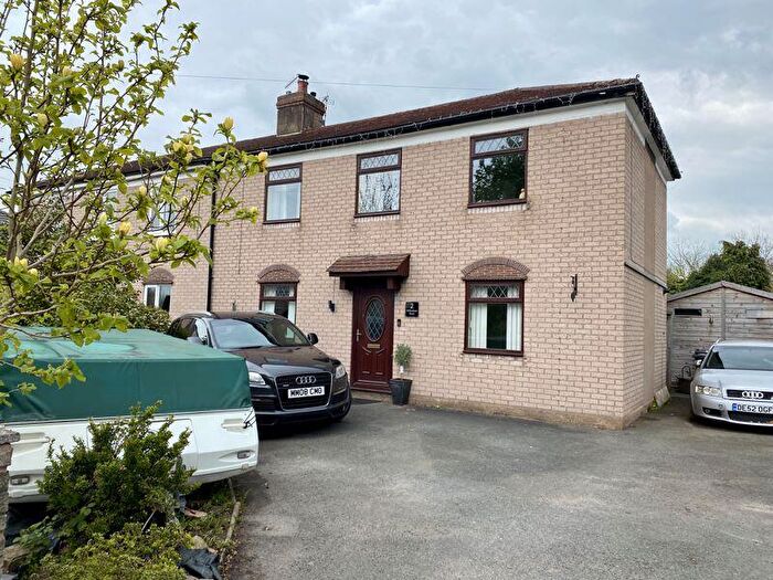 3 Bedroom Semi-Detached House For Sale In Wilbraham Road, Weaverham, CW8