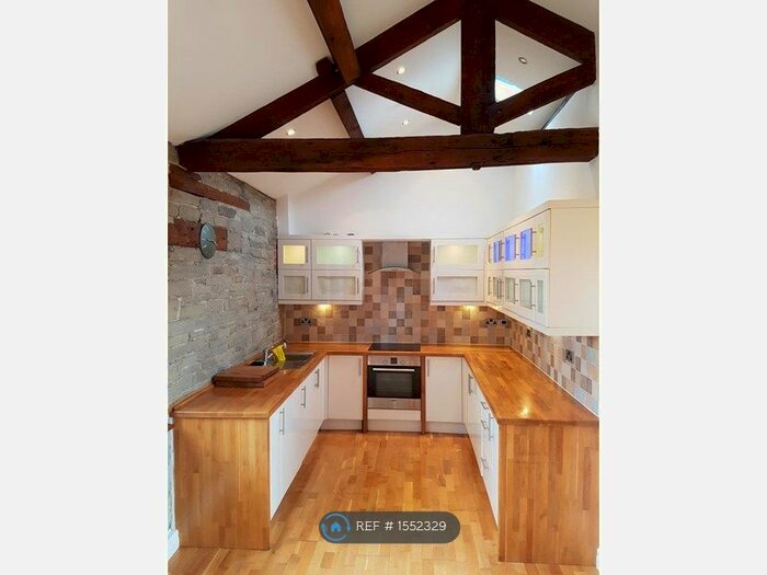 1 Bedroom Flat To Rent In Wool Bale Court, Huddersfield, HD1