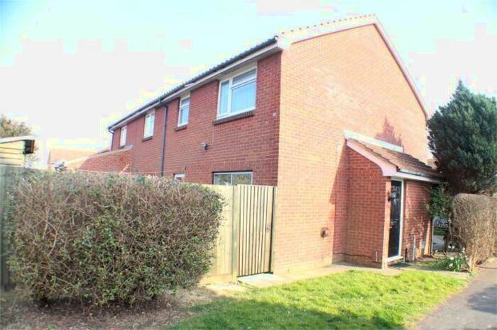 1 Bedroom End Of Terrace House To Rent In Harrier Close, Lee-On-The-Solent, Hampshire, PO13