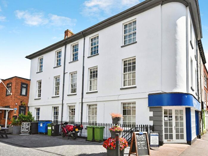 2 Bedroom Apartment For Sale In Bampton Street, Tiverton, EX16