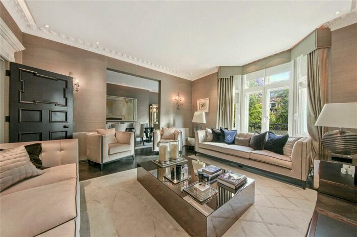 3 Bedroom Flat To Rent In Harley House, Marylebone Road, NW1