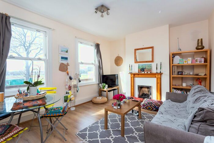 1 Bedroom Flat To Rent In Trinity Road, London, SW17