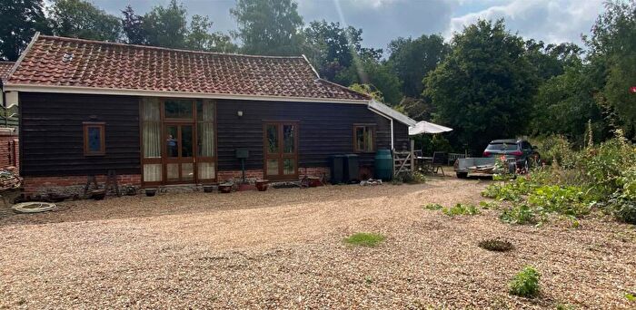 2 Bedroom Barn Conversion To Rent In The Street, Brome, Eye, IP23