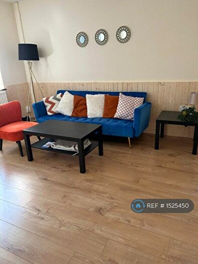 3 Bedroom Semi-Detached House To Rent In Heathcote Road, Whitnash, Leamington Spa, CV31