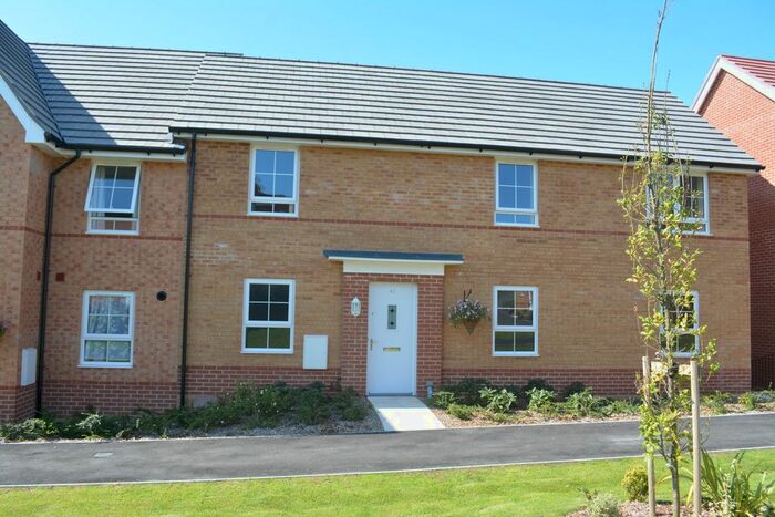 2 Bedroom Maisonette To Rent In Captains Parade, East Cowes, PO32