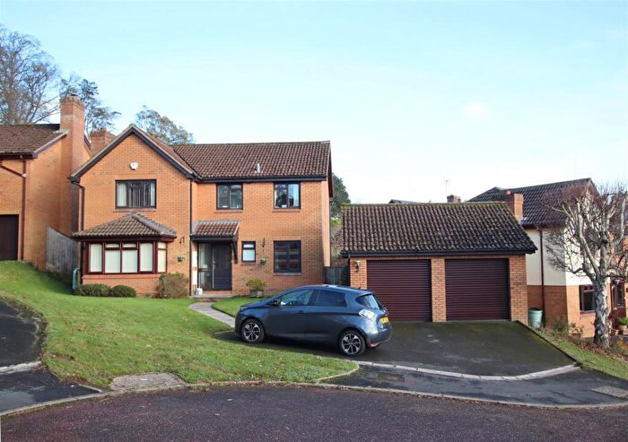 4 Bedroom Detached House For Sale In Curlew Way, Pennsylvania, Exeter, EX4