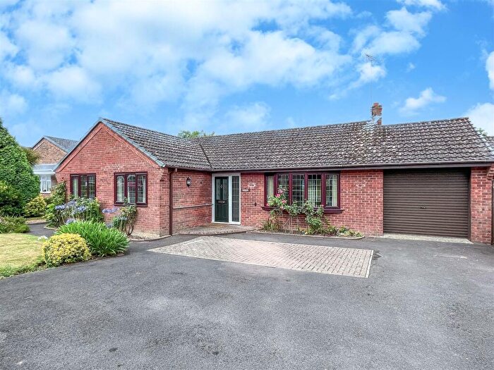 3 Bedroom Detached Bungalow To Rent In Willow Way, Bridport, DT6