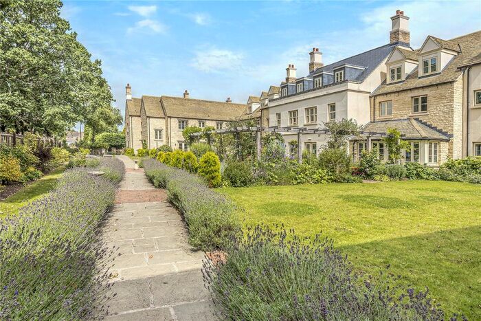 1 Bedroom Flat For Sale In Mercer Way, Tetbury, GL8