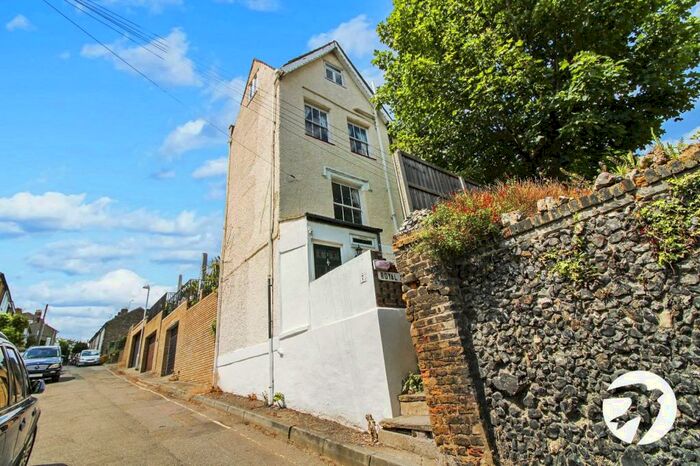 2 Bedroom End Of Terrace House To Rent In Royal Oak Terrace, Gravesend, DA12