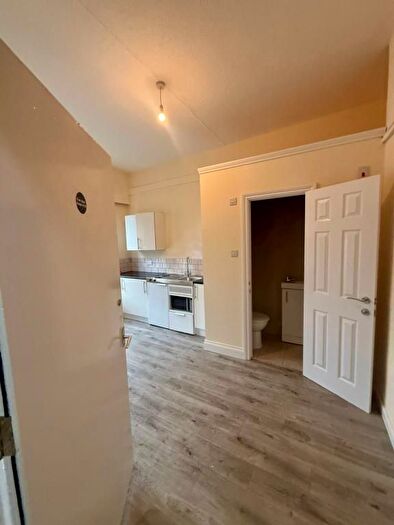1 Bedroom Flat To Rent In Somerset Road, Southsea, Hampshire, PO5