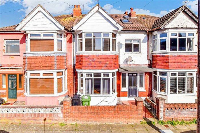 4 Bedroom Terraced House For Sale In Compton Road, Portsmouth, Hampshire, PO2