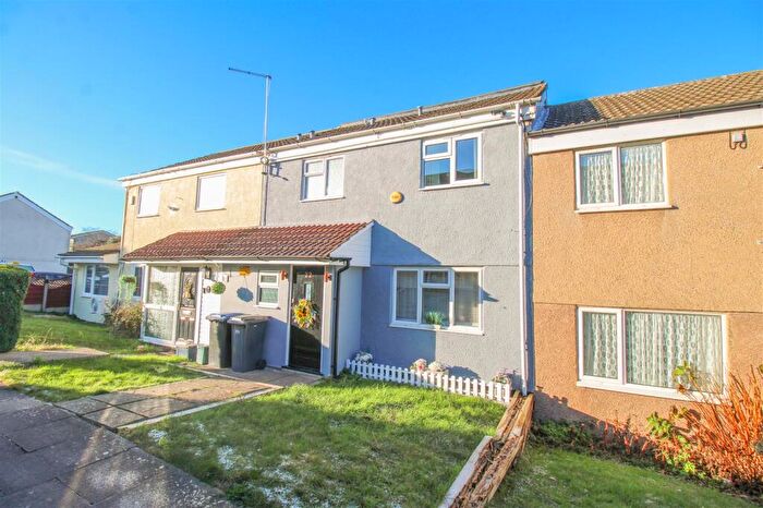 5 Bedroom Terraced House For Sale In Spruce Hill, Harlow, CM18