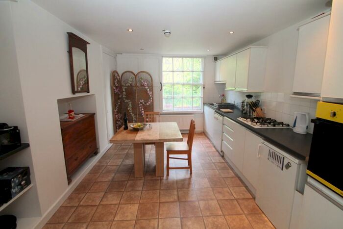 Studio To Rent In Hyde Park Terrace, Hyde Park, Leeds, LS6