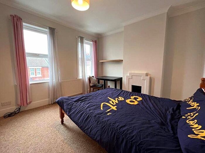 3 Bedroom Terraced House To Rent In Redvers Road, Brighton, BN2