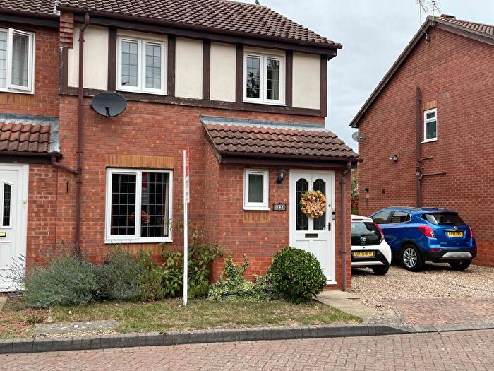 3 Bedroom Semi-Detached House To Rent In Nursery Court, Southfields, Sleaford, NG34