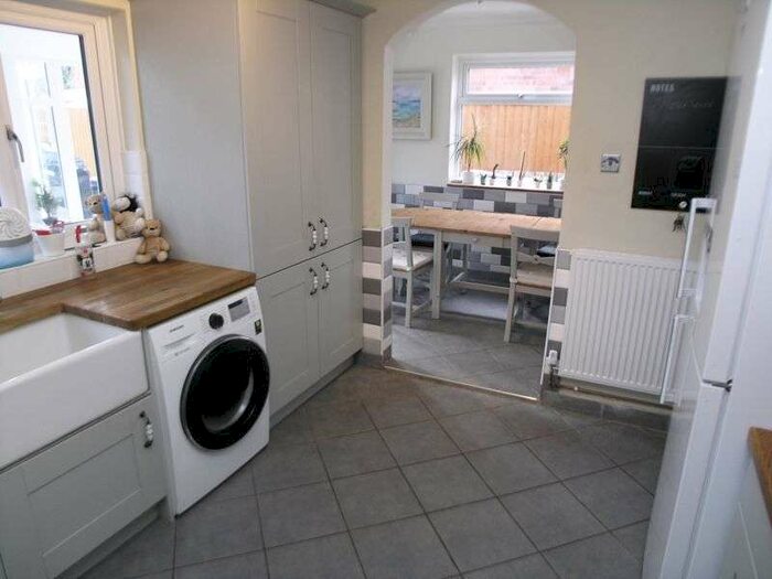 3 Bedroom Property For Sale In Brierley Hill, Quarry Bank, Hillside