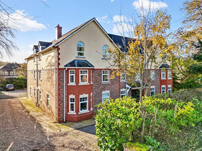 1 Bedroom Flat For Sale In Whitefield Road, Stockton Heath, WA4